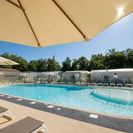 Mobil-home Confortable Avec Terrasse A - Api-1-52-230 Campsite *