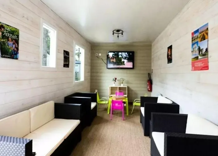 Mobil-home Confortable Avec Terrasse A - Api-1-52-230 Campsite *