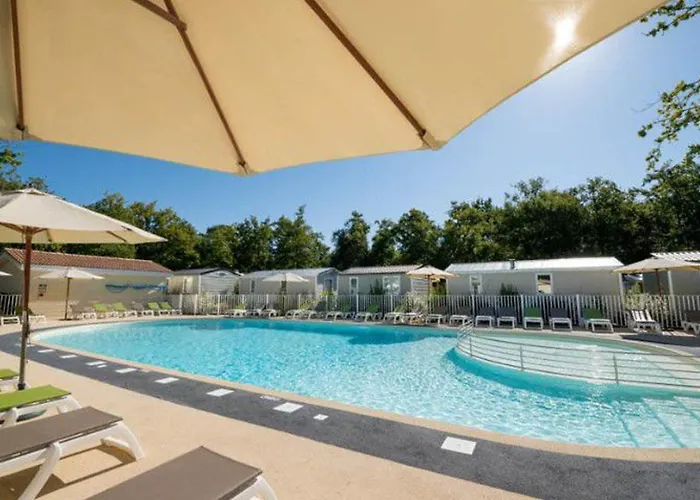 Mobil-home Confortable Avec Terrasse A - Api-1-52-230 Campsite *