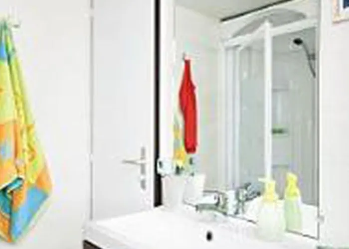 Mobil-home Confortable Avec Terrasse A - Api-1-52-230 Campsite